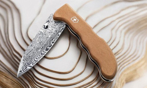 2026 原木焕新大马士革限量版瑞士军刀:历久弥新的艺术杰作